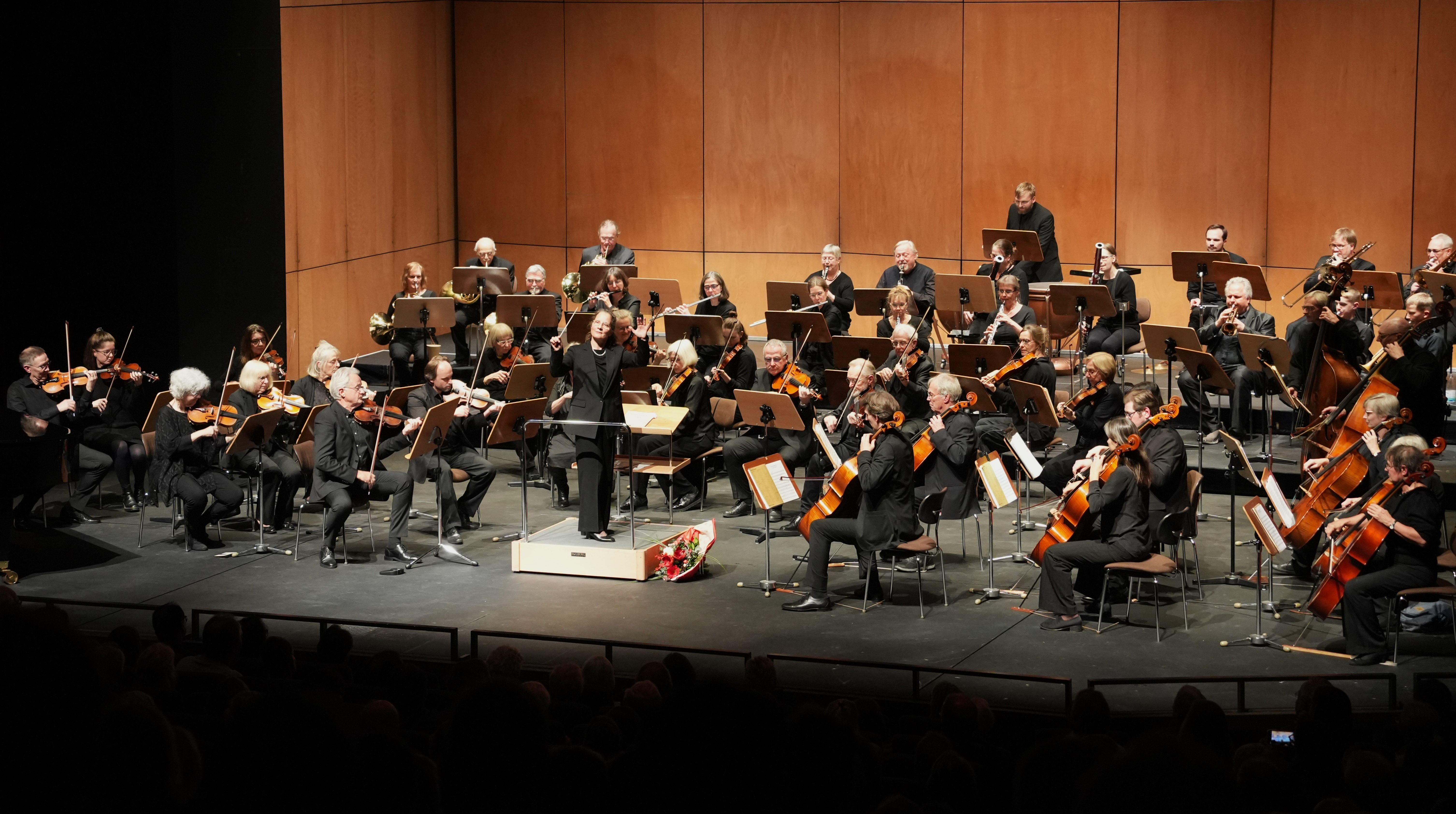 Das Sinfonische Orchester der vhs Witten | Wetter | Herdecke unter Leitung von Anneka Lohn, Januar 2025